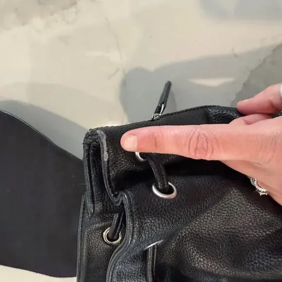 Forever 21 Black Faux Leather Drawstring Backpack Purse Tassel Adjustable Straps - Picture 7 of 9